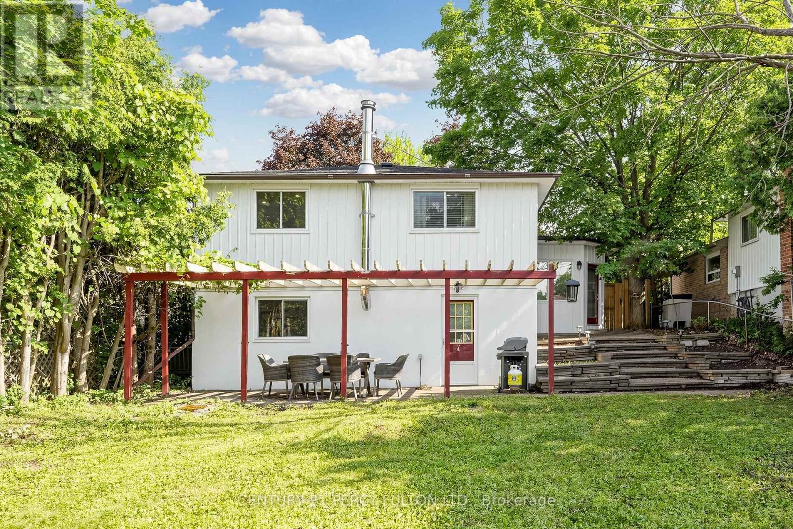 10 DEVINS DRIVE - 44