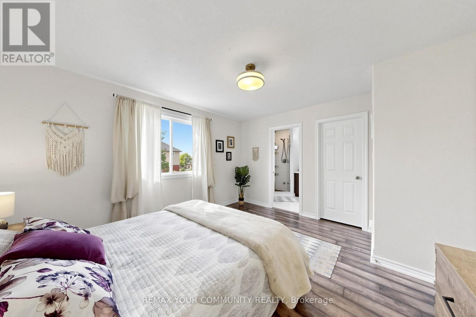 18 DAVIS STREET - Image 27