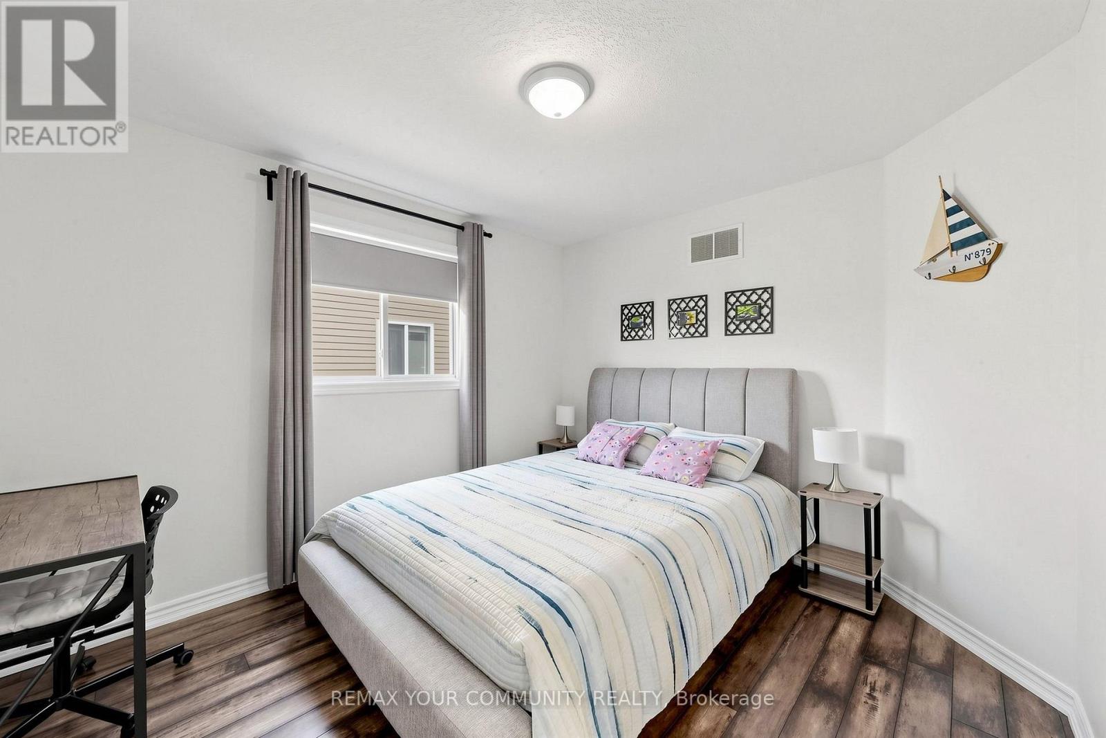 18 DAVIS STREET - Image 29
