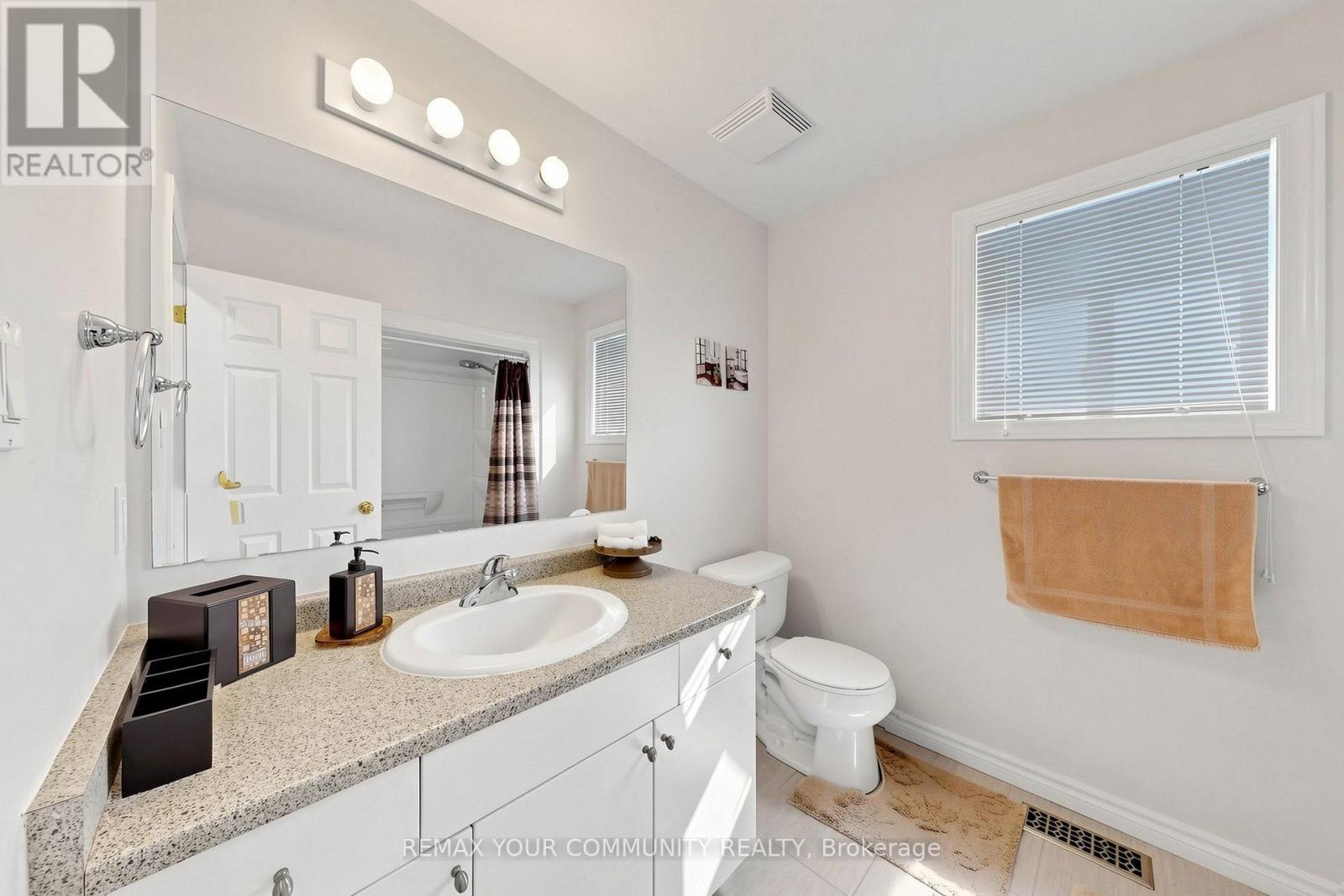 18 DAVIS STREET - Image 35
