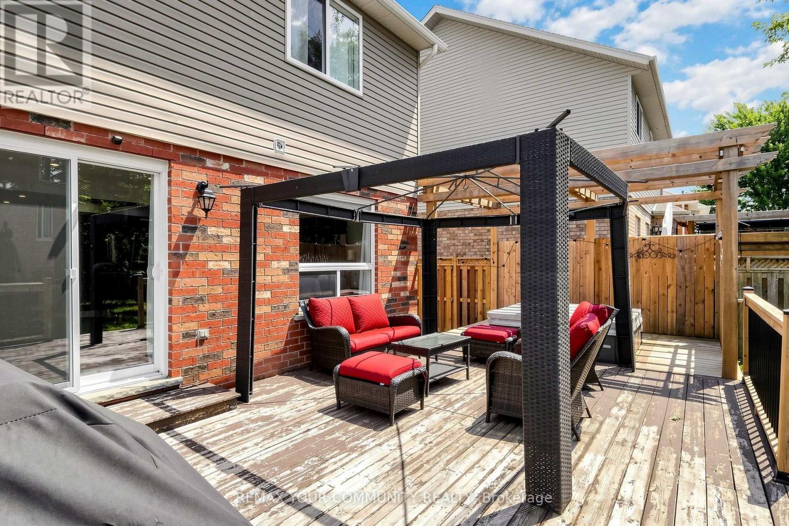 18 DAVIS STREET - Image 42