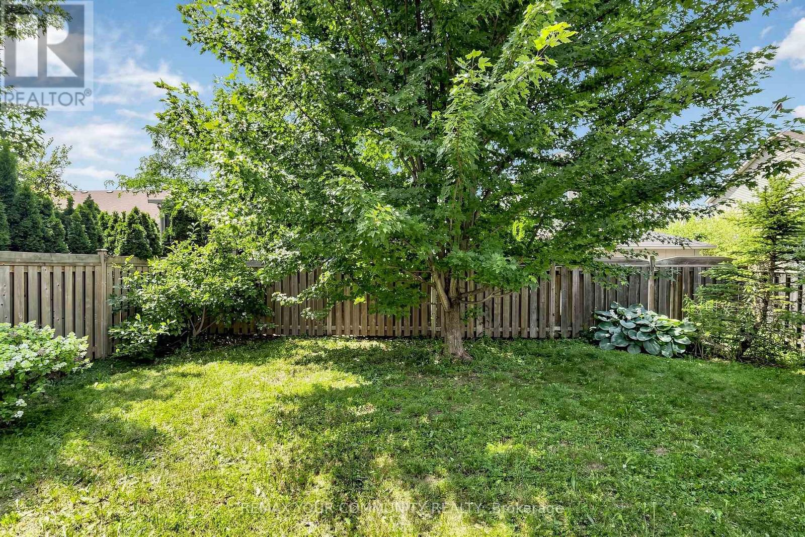 18 DAVIS STREET - 50