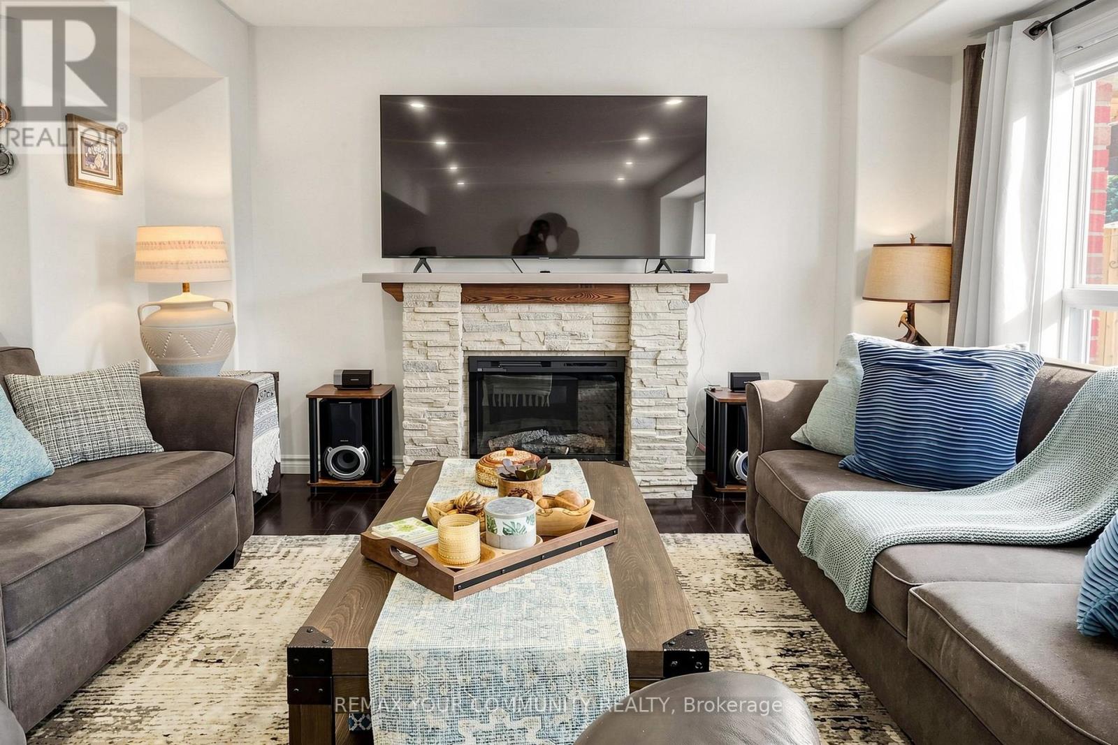 18 DAVIS STREET - Image 7