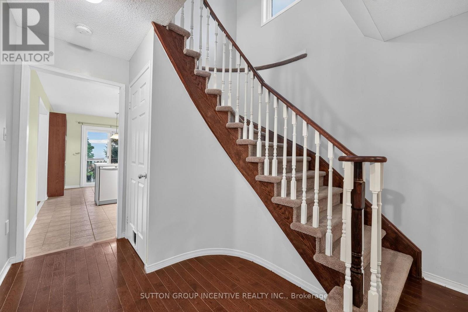 32 SUNDEW DRIVE - 12