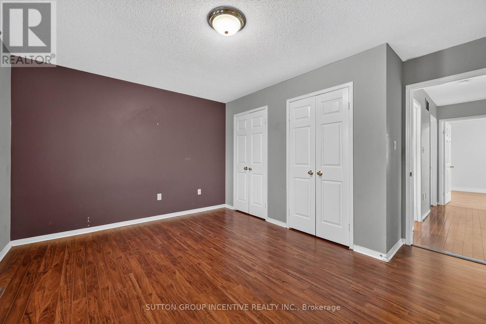 32 SUNDEW DRIVE - 24