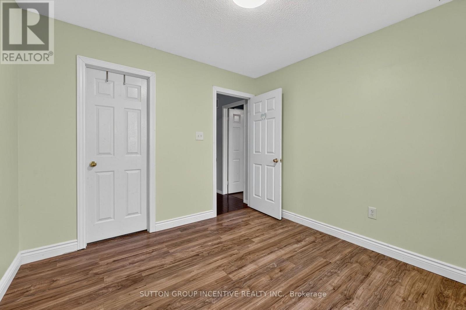 32 SUNDEW DRIVE - 28