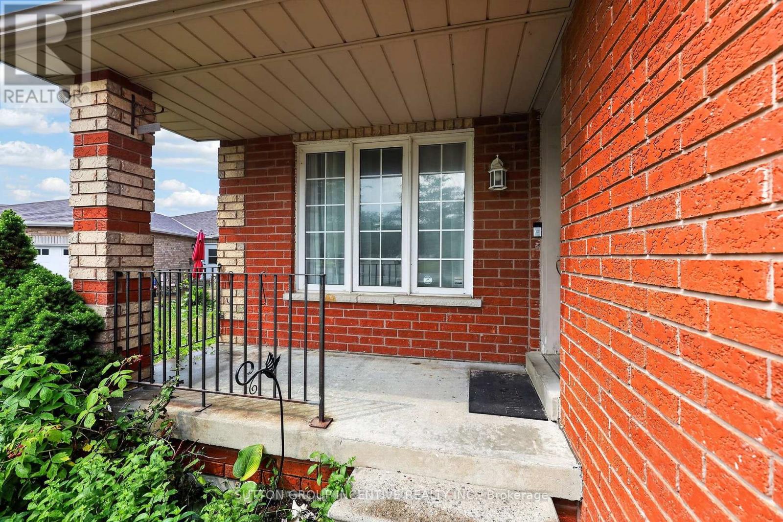 32 SUNDEW DRIVE - 4