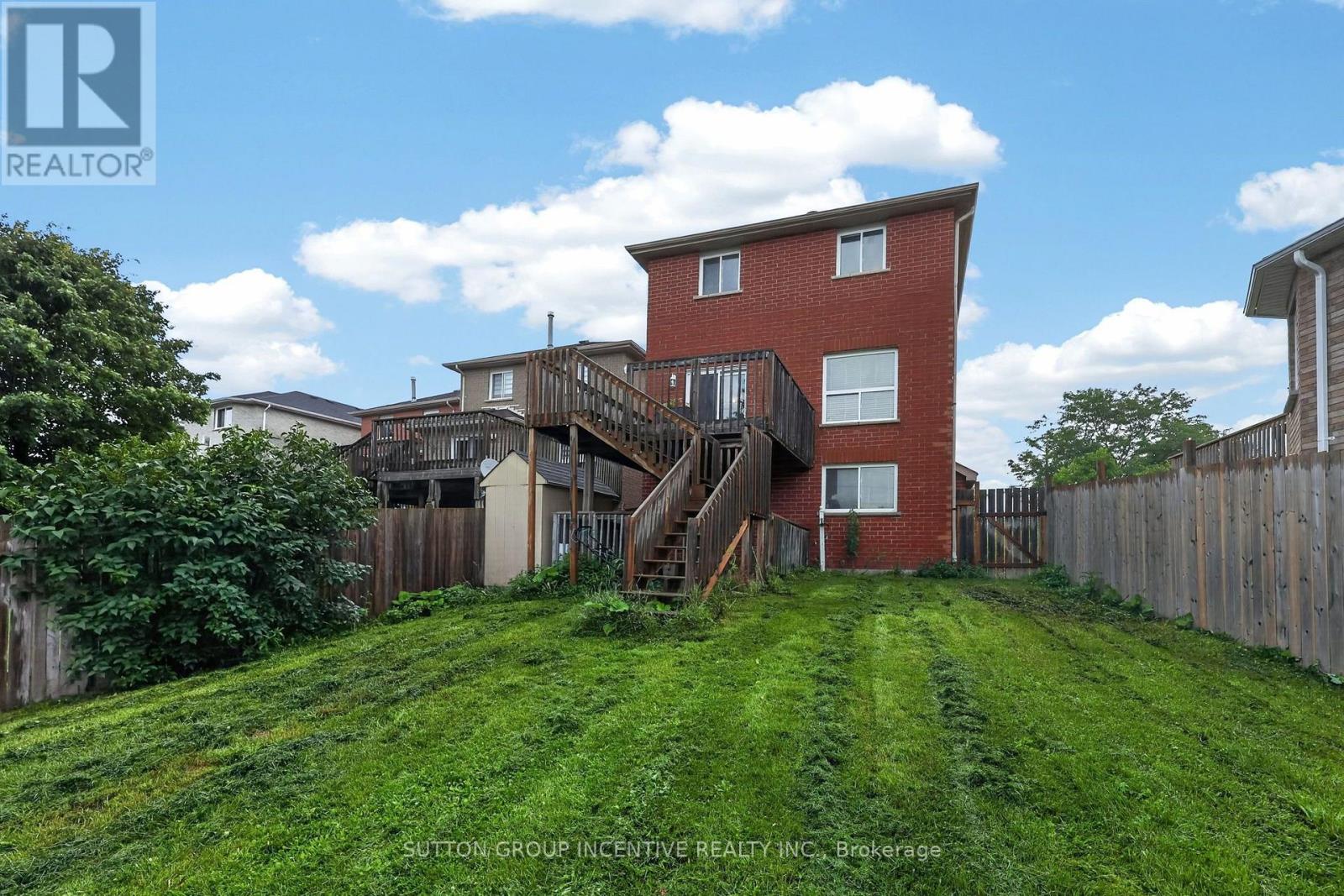32 SUNDEW DRIVE - 43