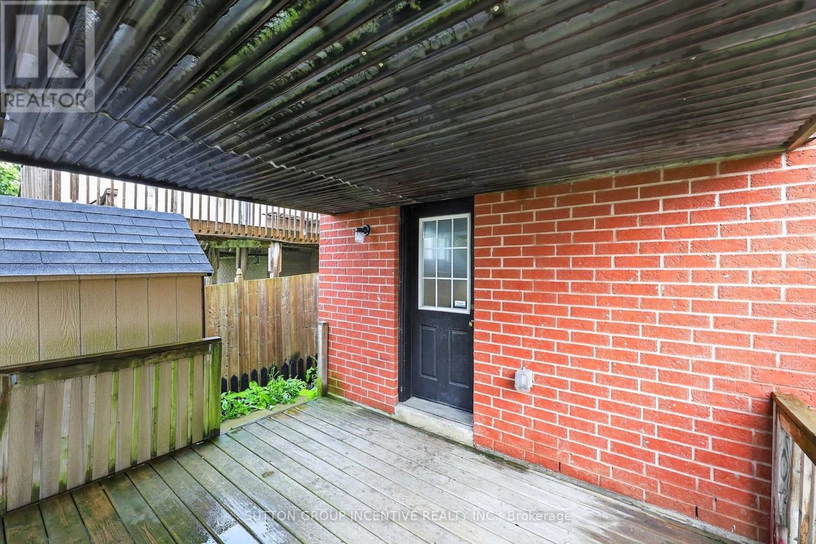 32 SUNDEW DRIVE - 44