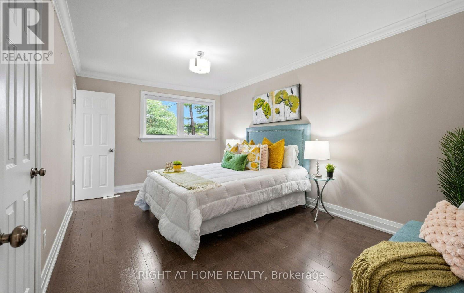5491 SCHUELLER CRESCENT - 25