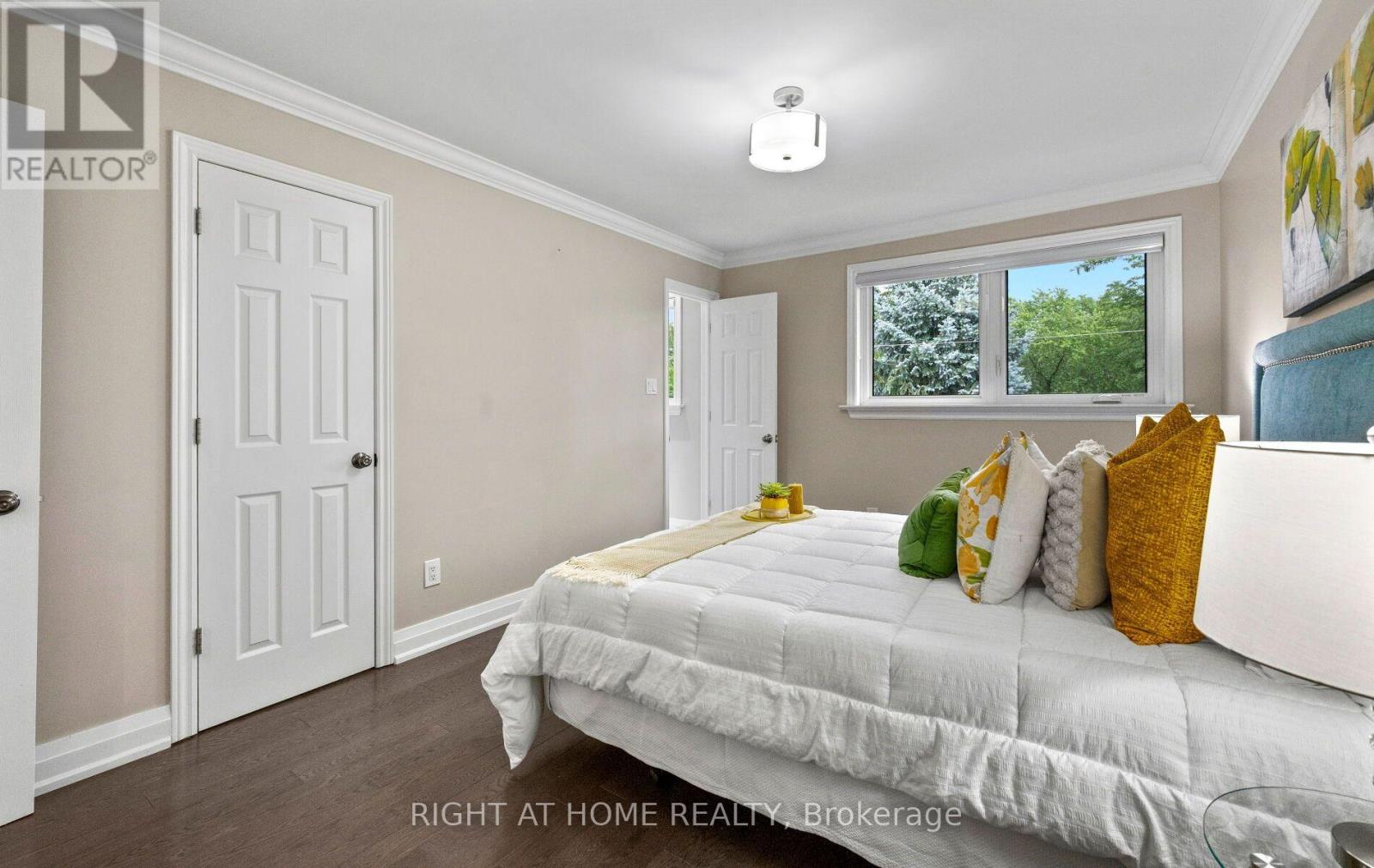 5491 SCHUELLER CRESCENT - 26
