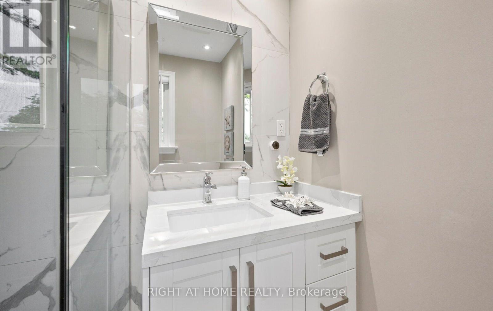 5491 SCHUELLER CRESCENT - 30