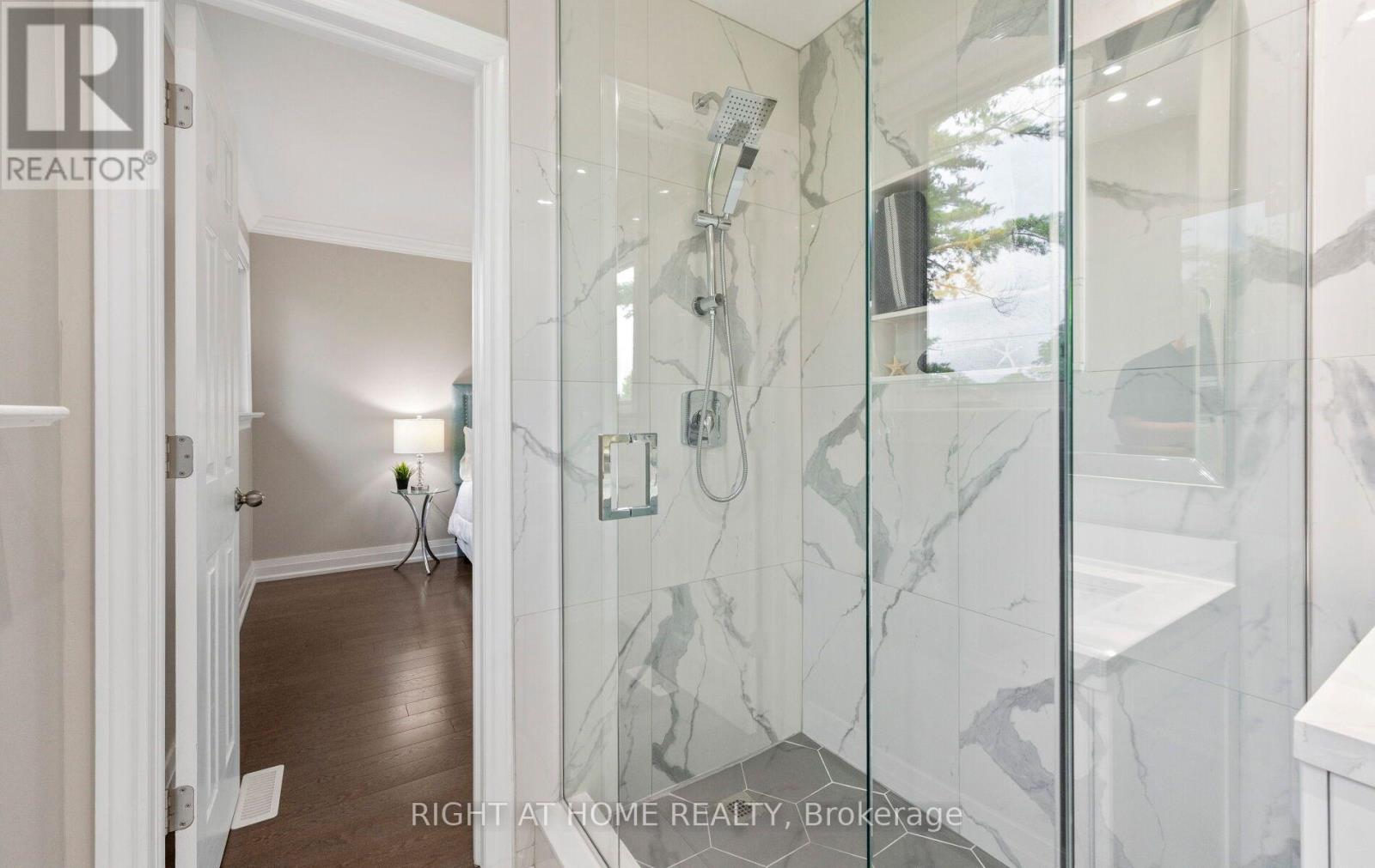 5491 SCHUELLER CRESCENT - 31