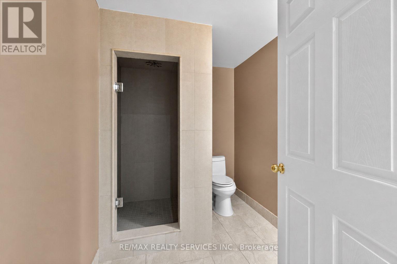 2069 SCHOOLMASTER CIRCLE - 45