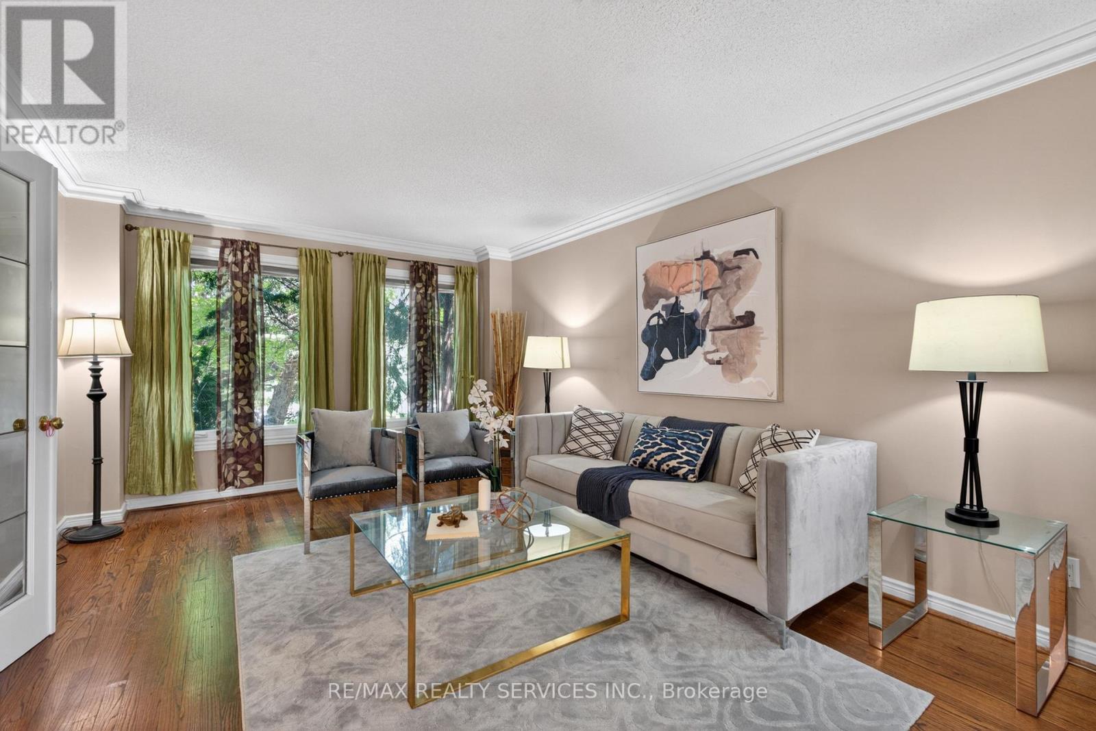 2069 SCHOOLMASTER CIRCLE - 6