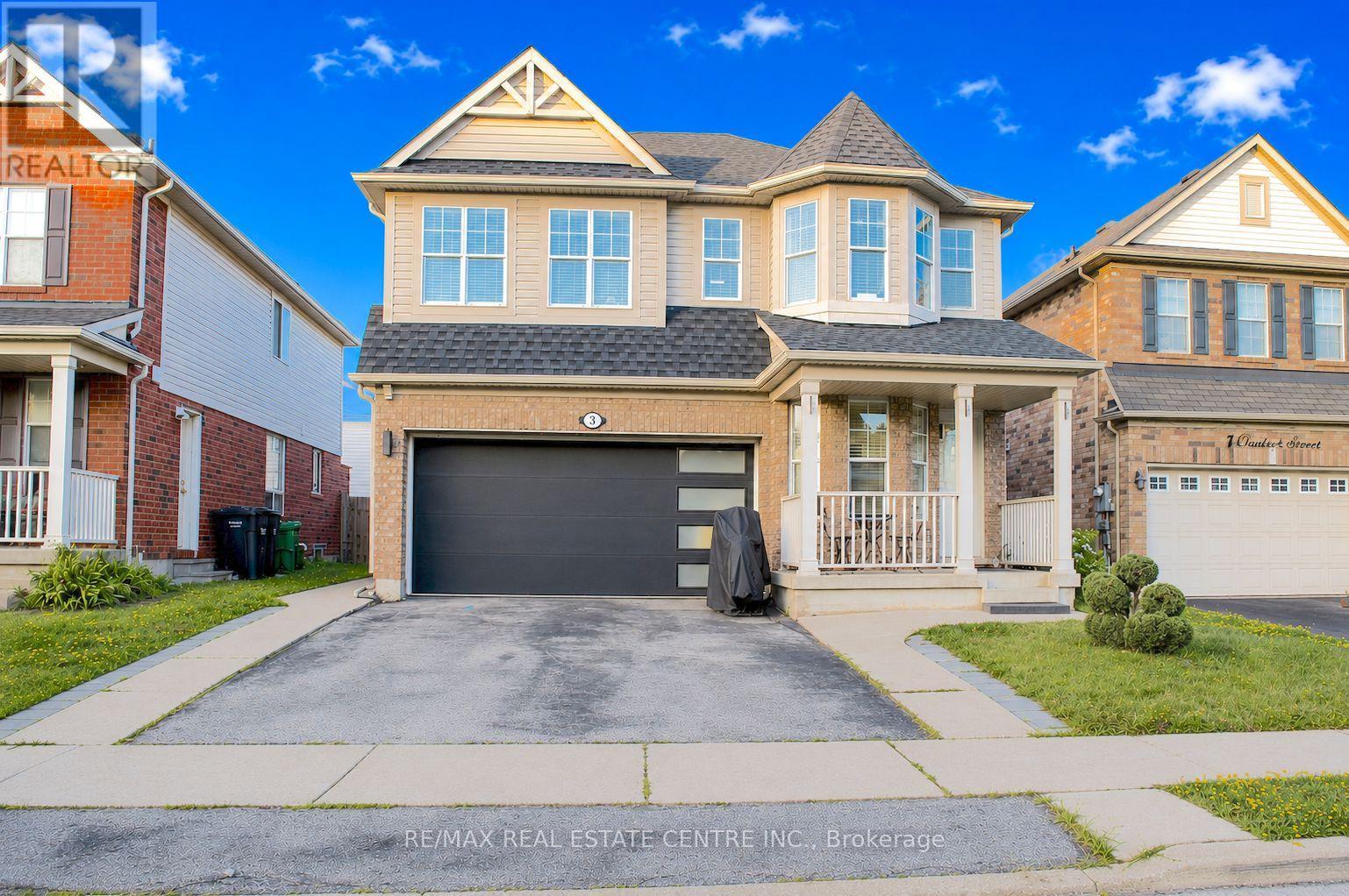 3 CHUDLEIGH AVENUE - 1