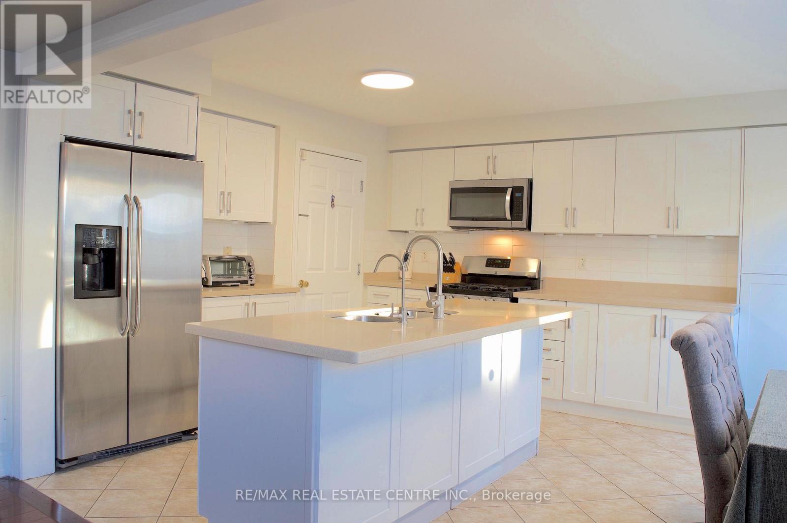 3 CHUDLEIGH AVENUE - 4