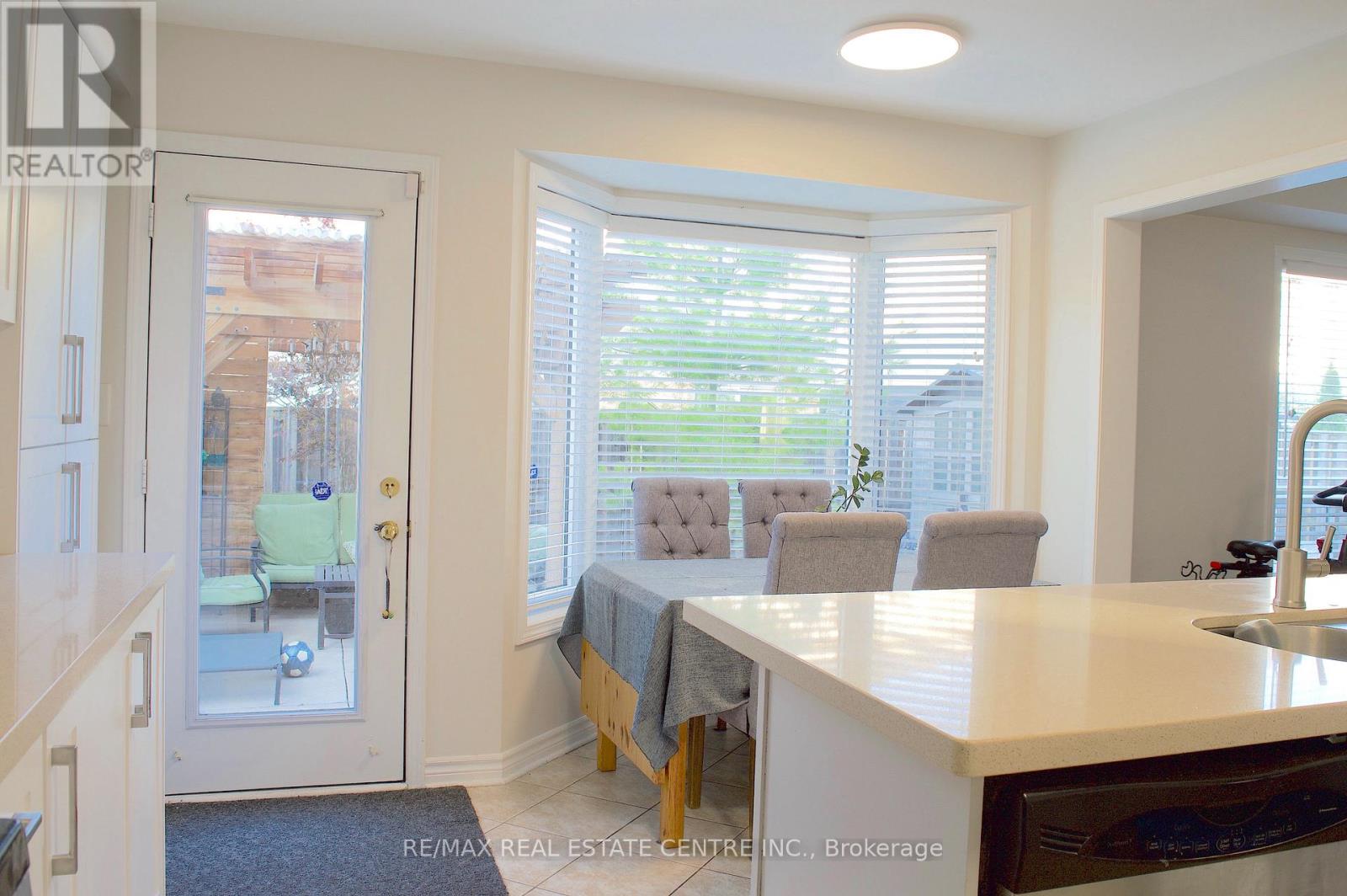 3 CHUDLEIGH AVENUE - 7