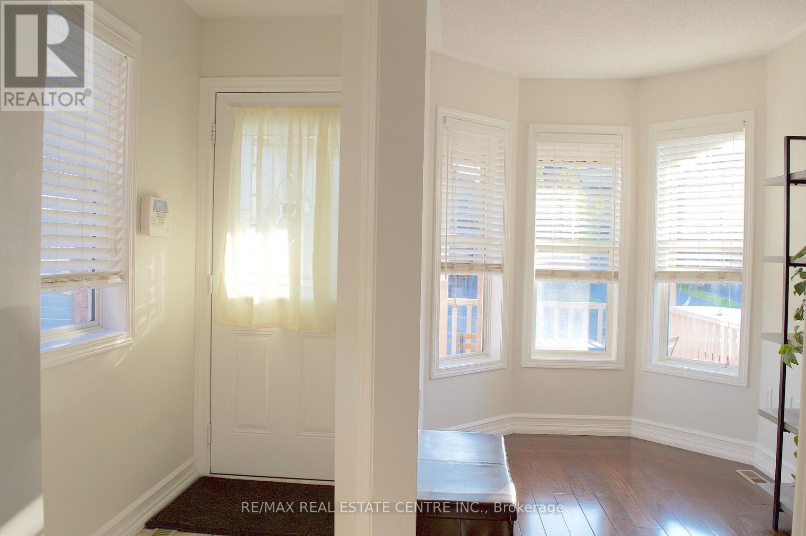 3 CHUDLEIGH AVENUE - 9