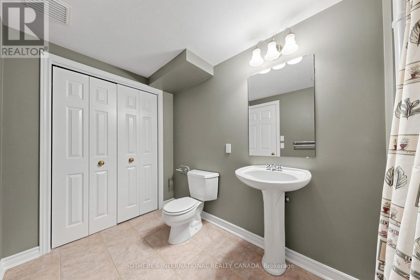3454 FREDERICK AVENUE - 32