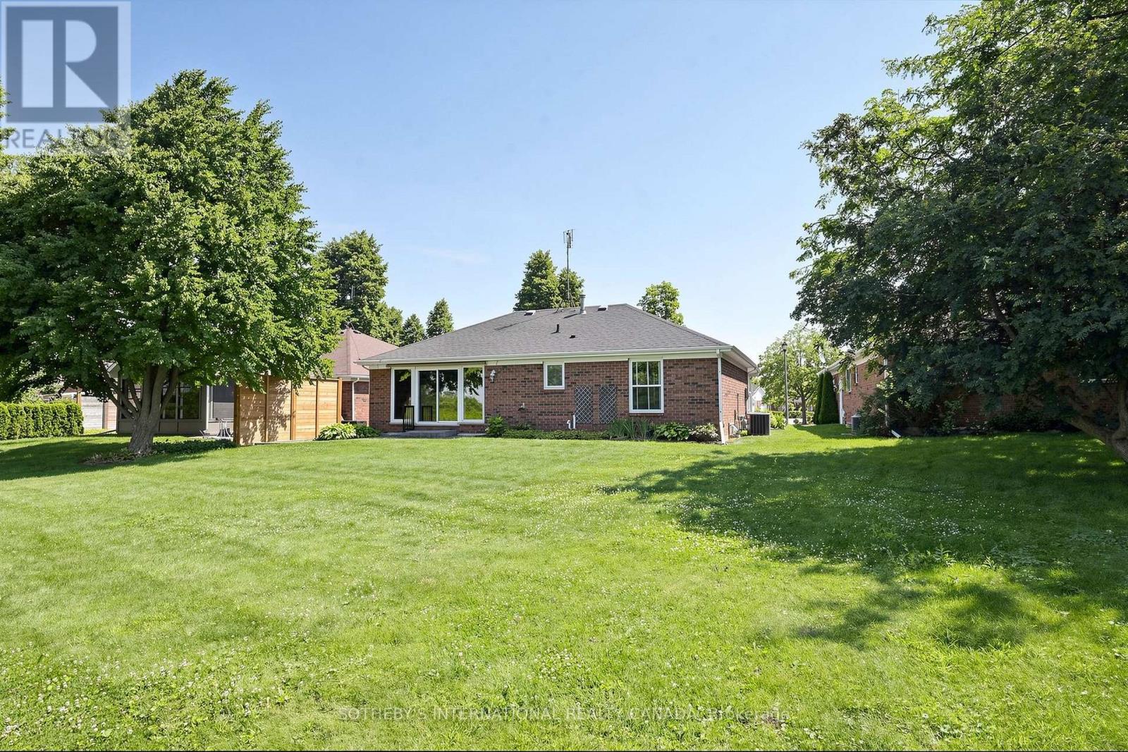 3454 FREDERICK AVENUE - 36