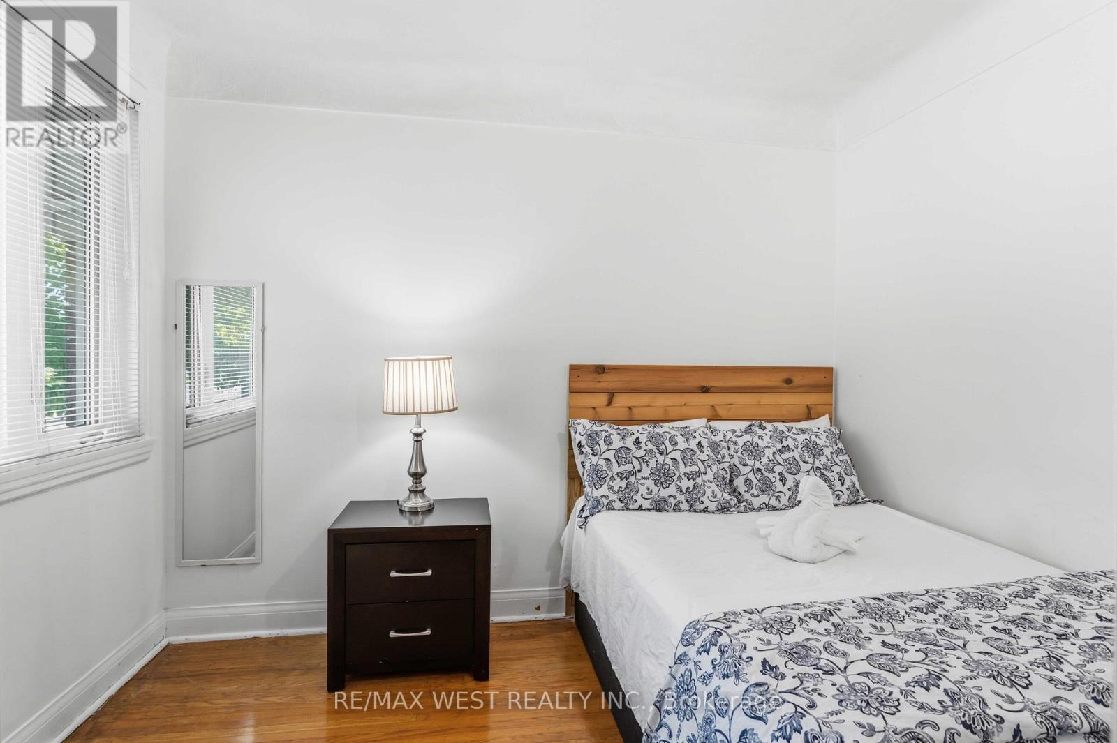 5177 KITCHENER STREET - 10