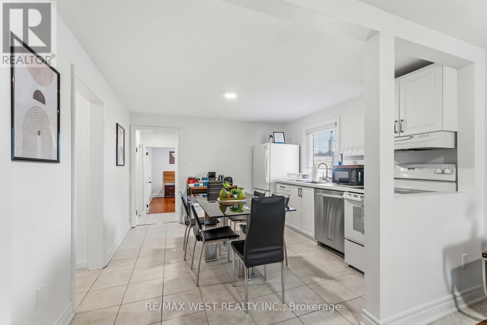 5177 KITCHENER STREET - 21