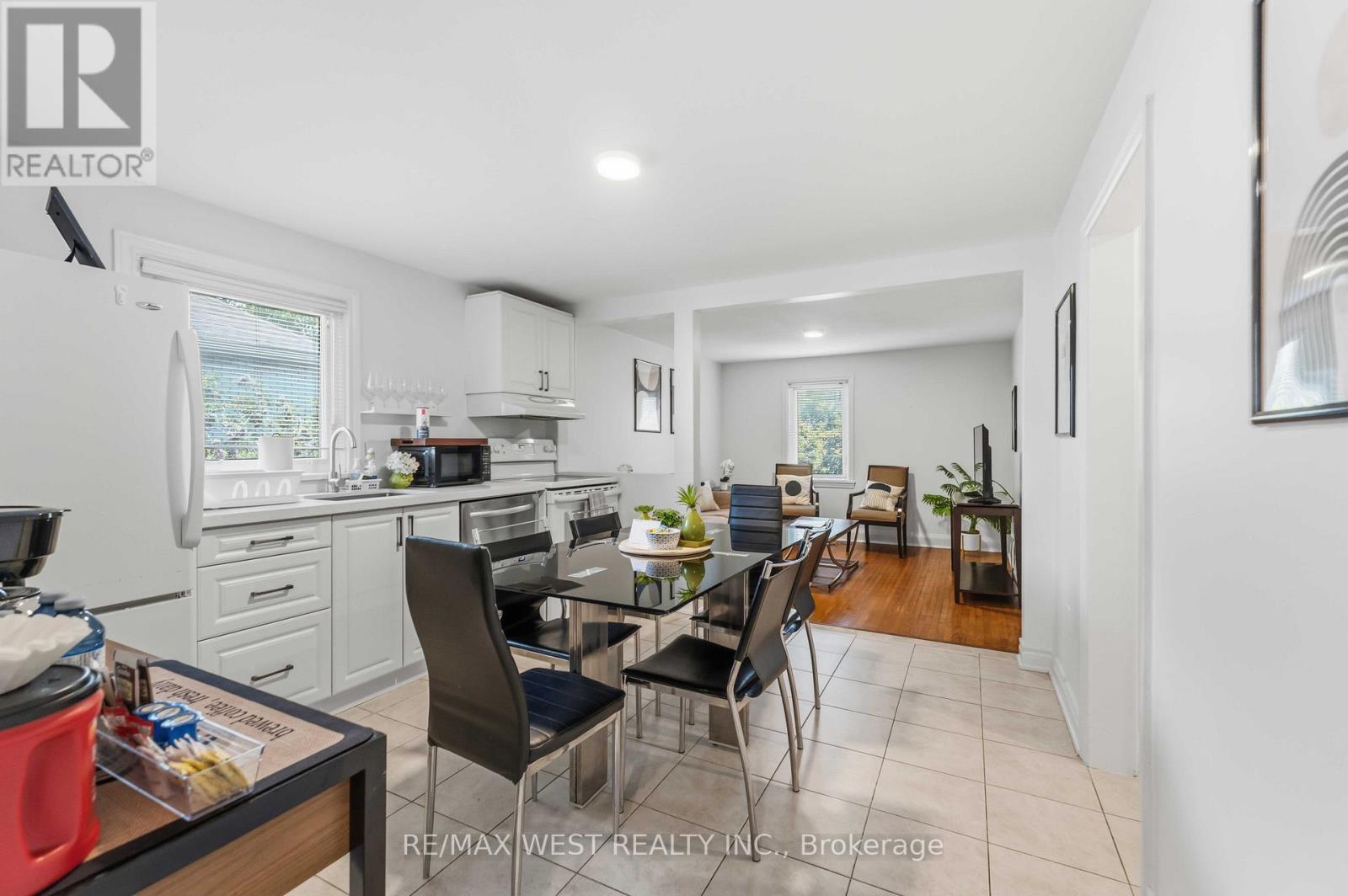 5177 KITCHENER STREET - 23