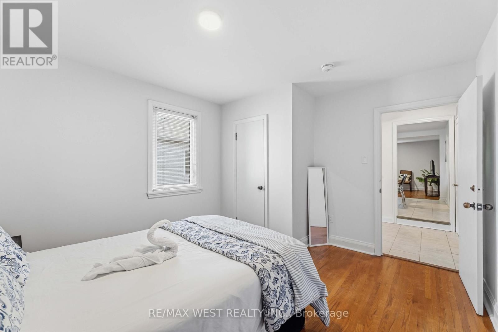 5177 KITCHENER STREET - 25