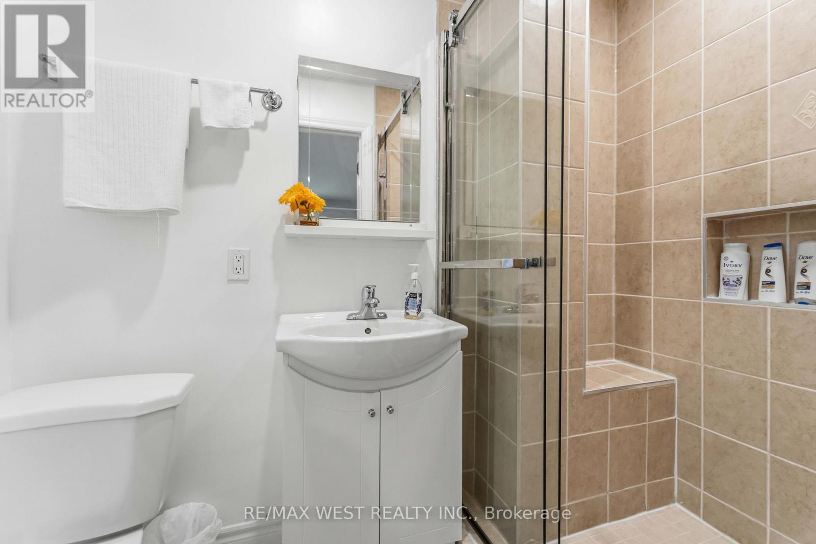 5177 KITCHENER STREET - 27