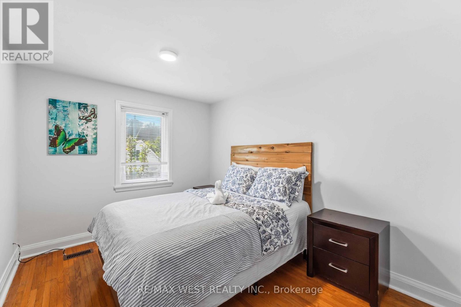 5177 KITCHENER STREET - 28