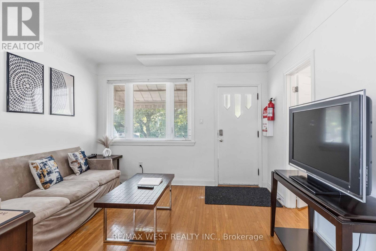 5177 KITCHENER STREET - 9