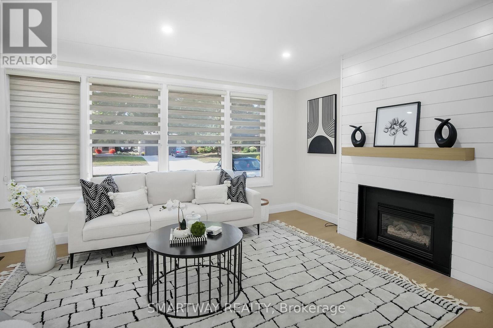 633 DONEGAL DRIVE - 11