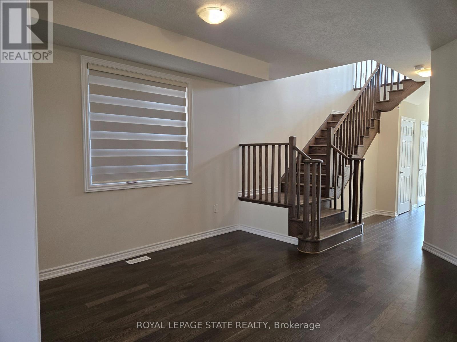 395 BARKER PARKWAY - 10