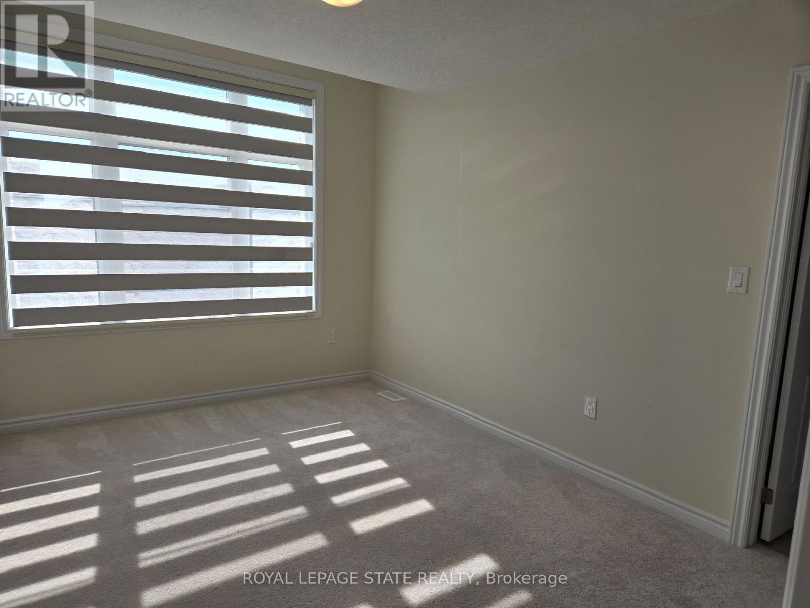 395 BARKER PARKWAY - 15