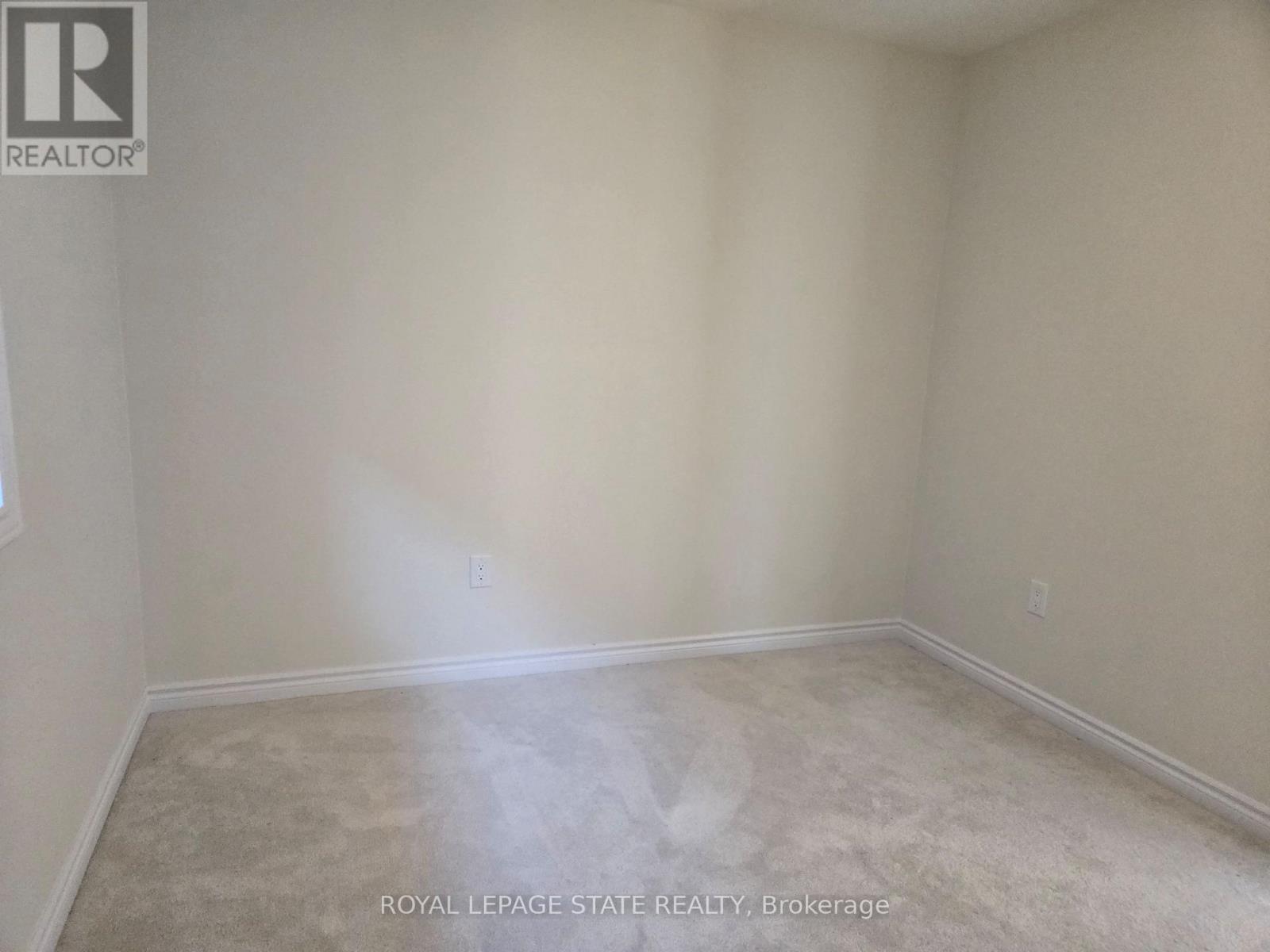 395 BARKER PARKWAY - 18
