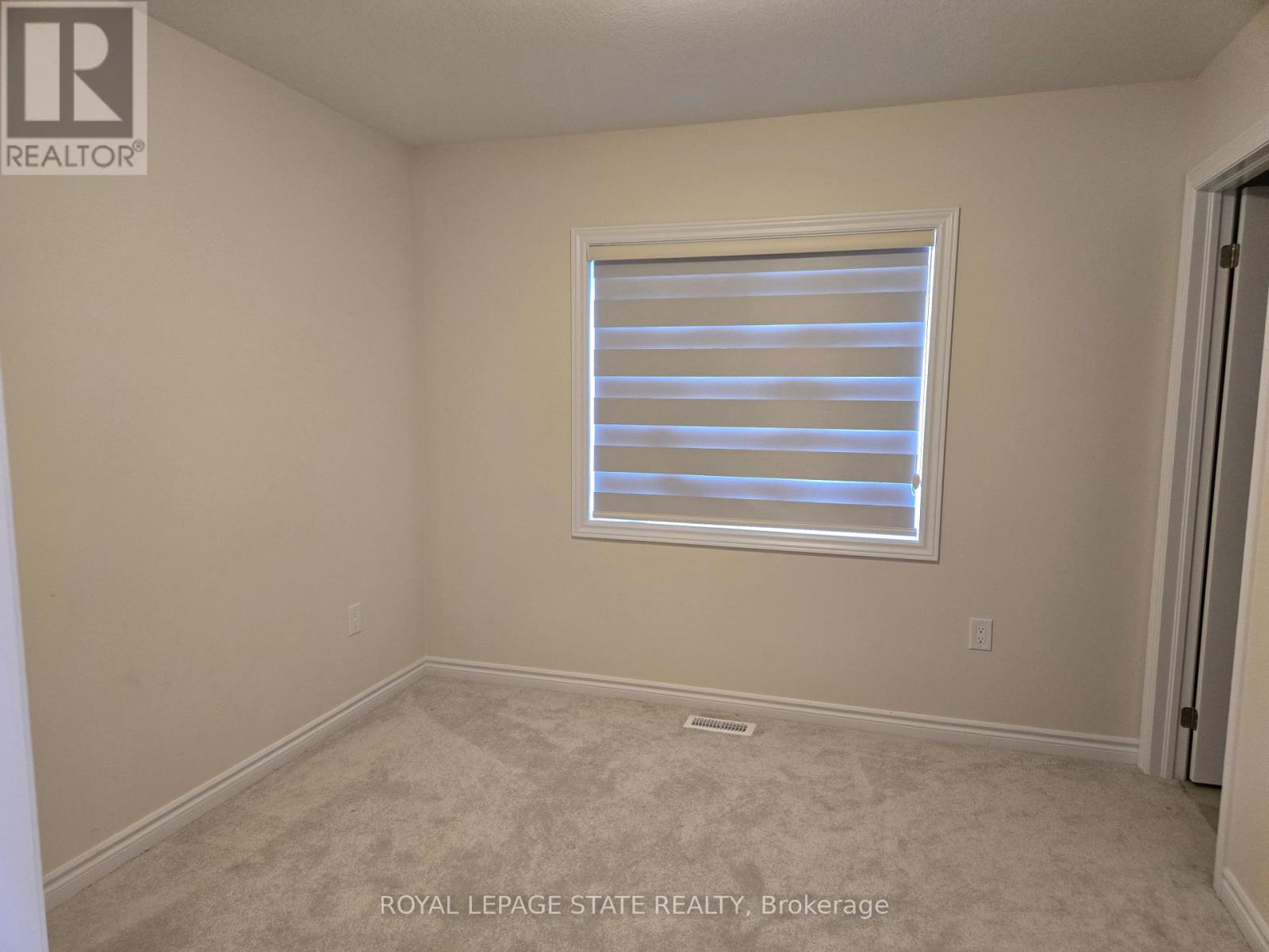 395 BARKER PARKWAY - 20