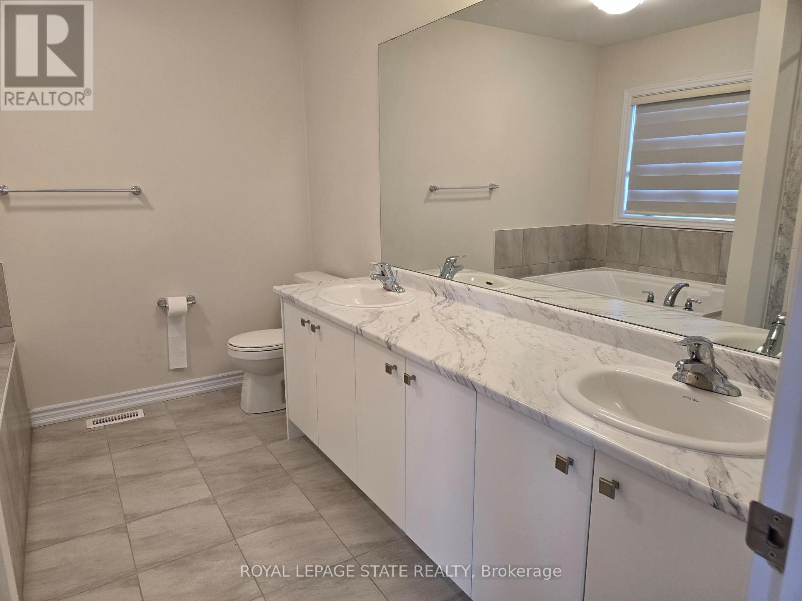 395 BARKER PARKWAY - 25