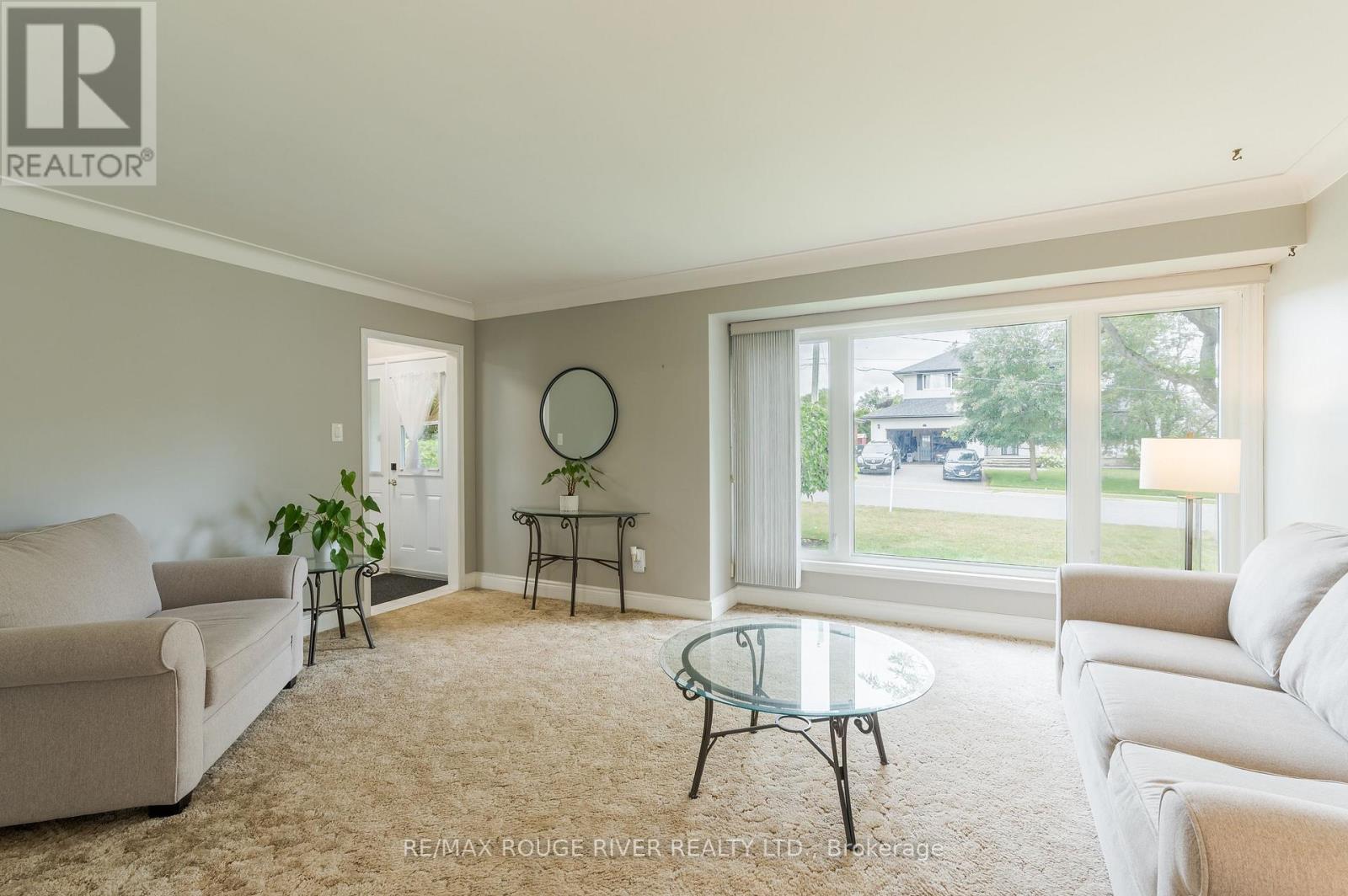36 KAWARTHA DRIVE - 17