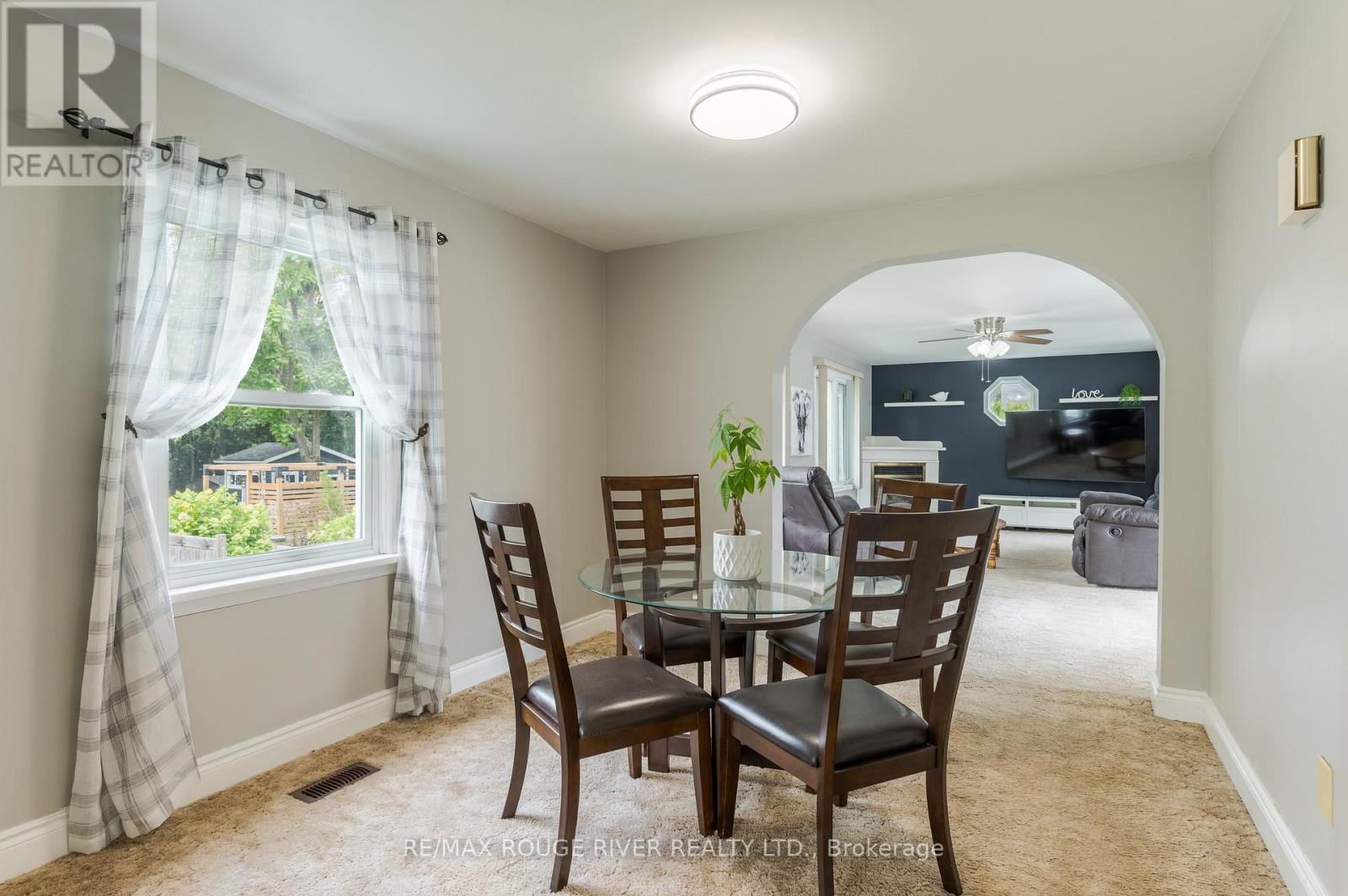 36 KAWARTHA DRIVE - 21