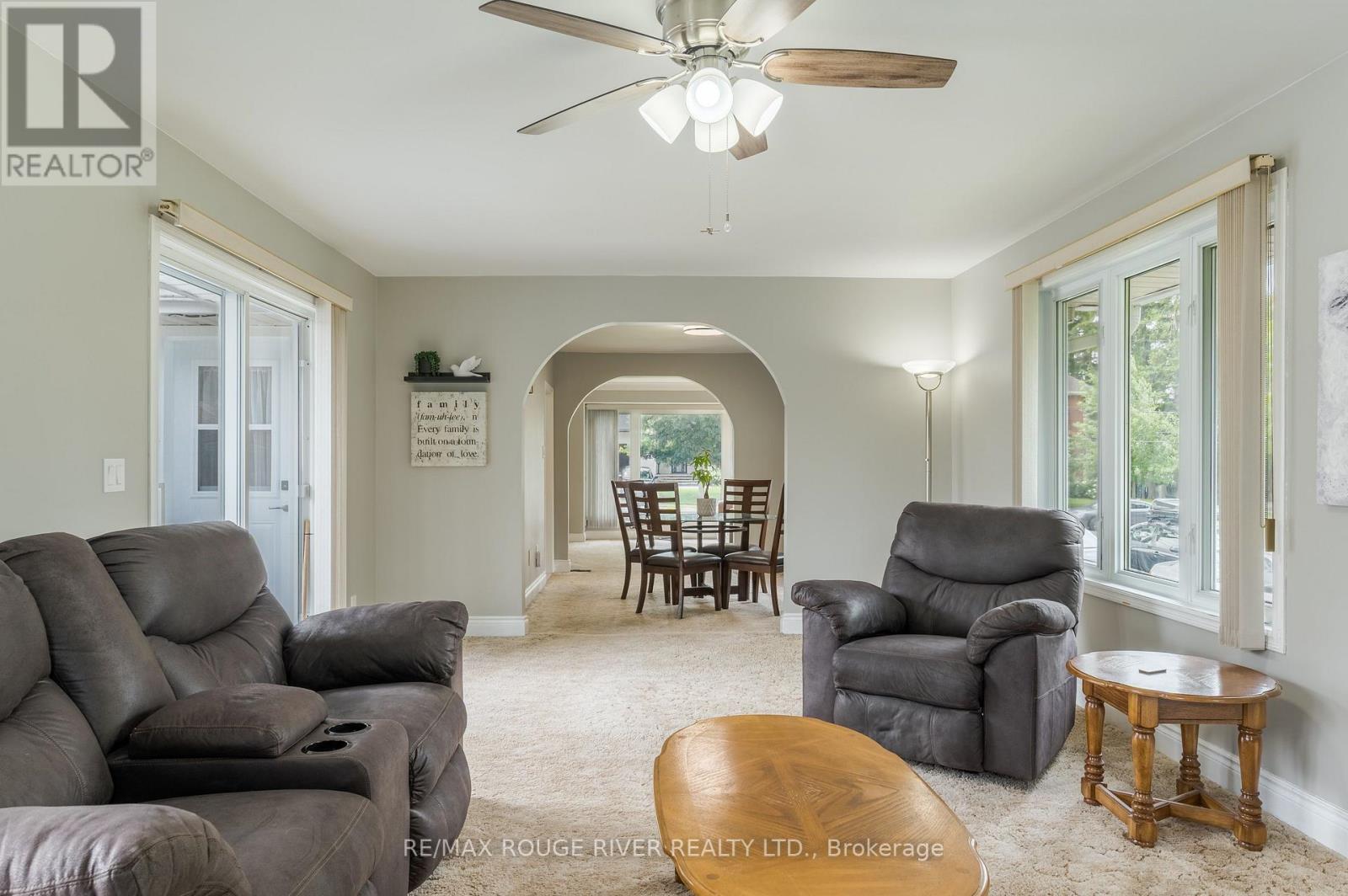 36 KAWARTHA DRIVE - 28