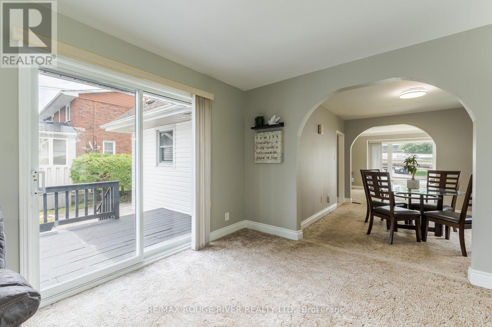 36 KAWARTHA DRIVE - 31