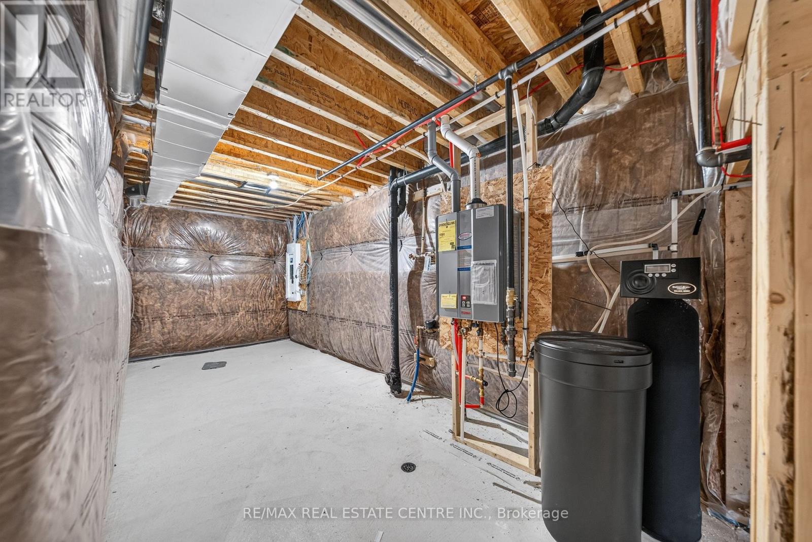 14 HEMING STREET - Image 39