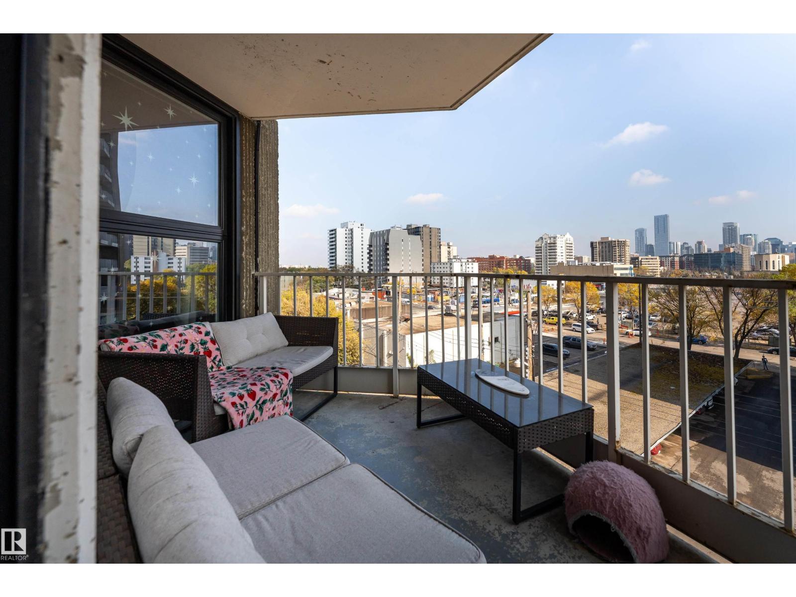 #508 10045 117 ST NW - 17