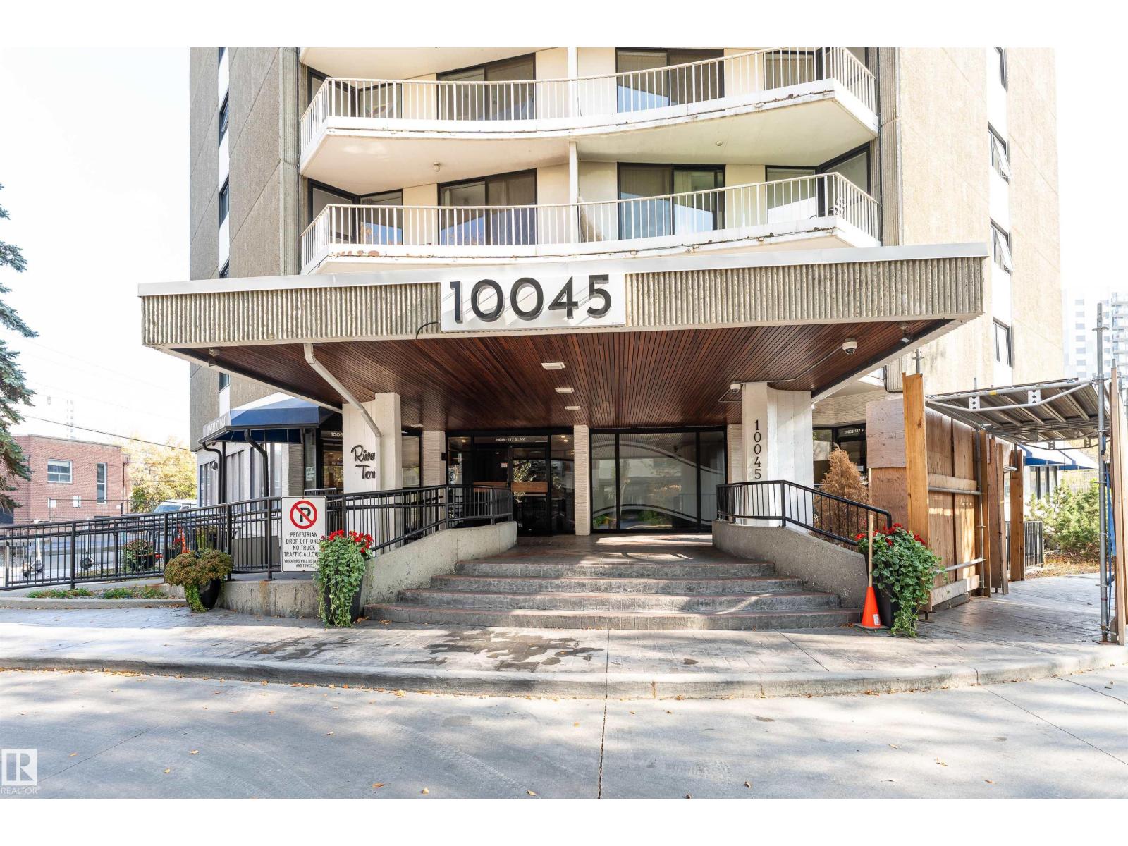 #508 10045 117 ST NW - 39