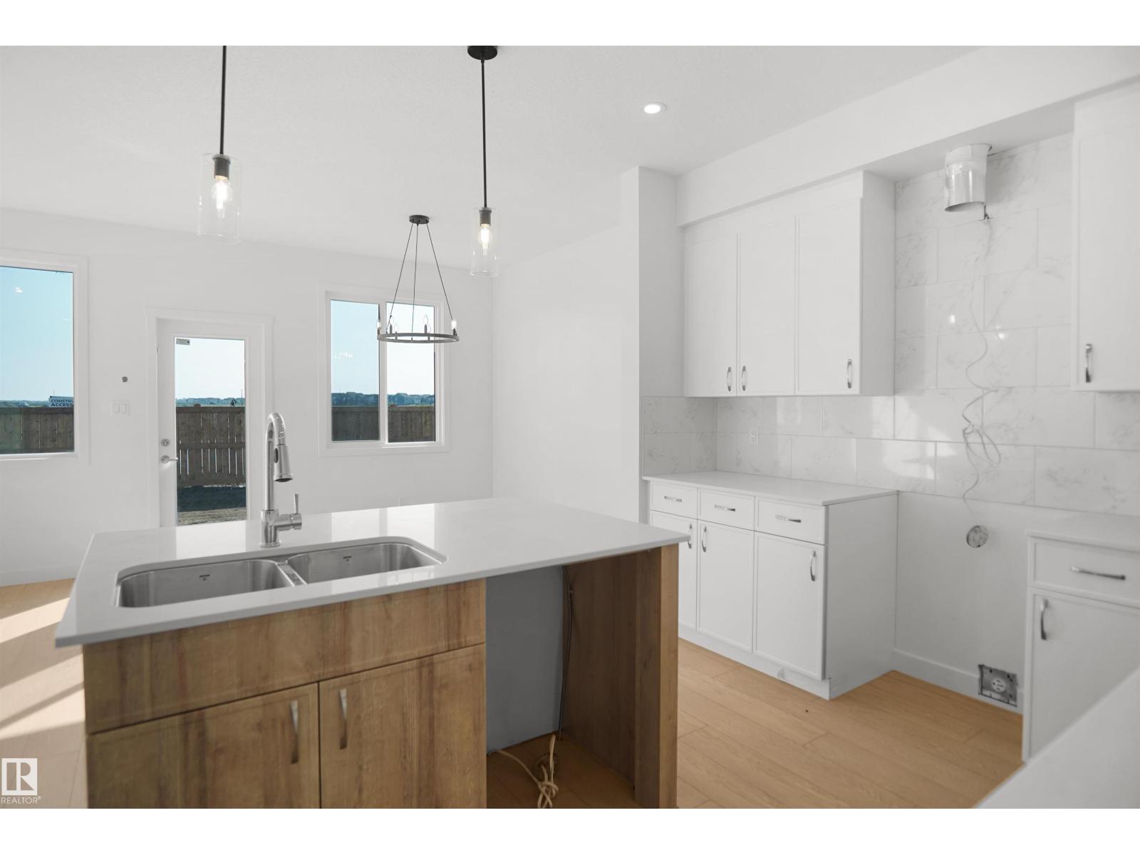 2222 194A ST NW - 18