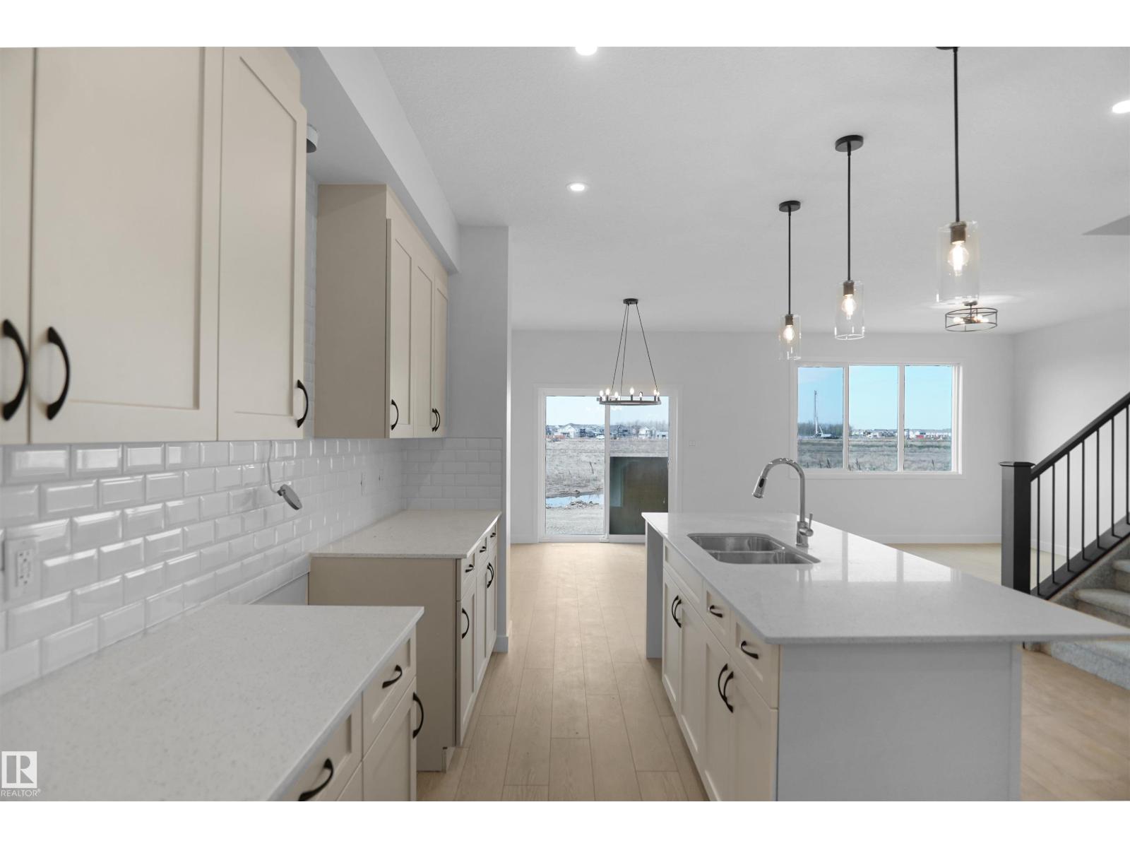 2204 194 ST NW - 8
