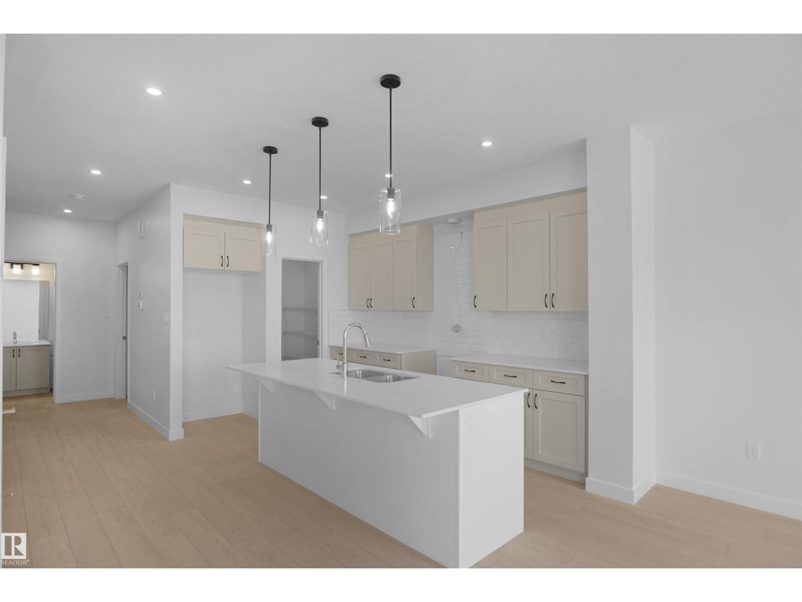 2204 194 ST NW - 11