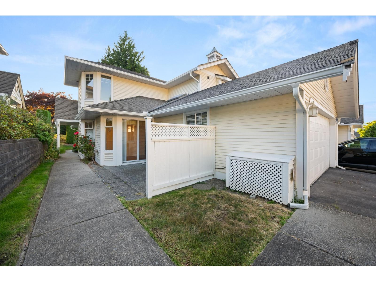 81 8737 212 STREET, Langley — photo 3
