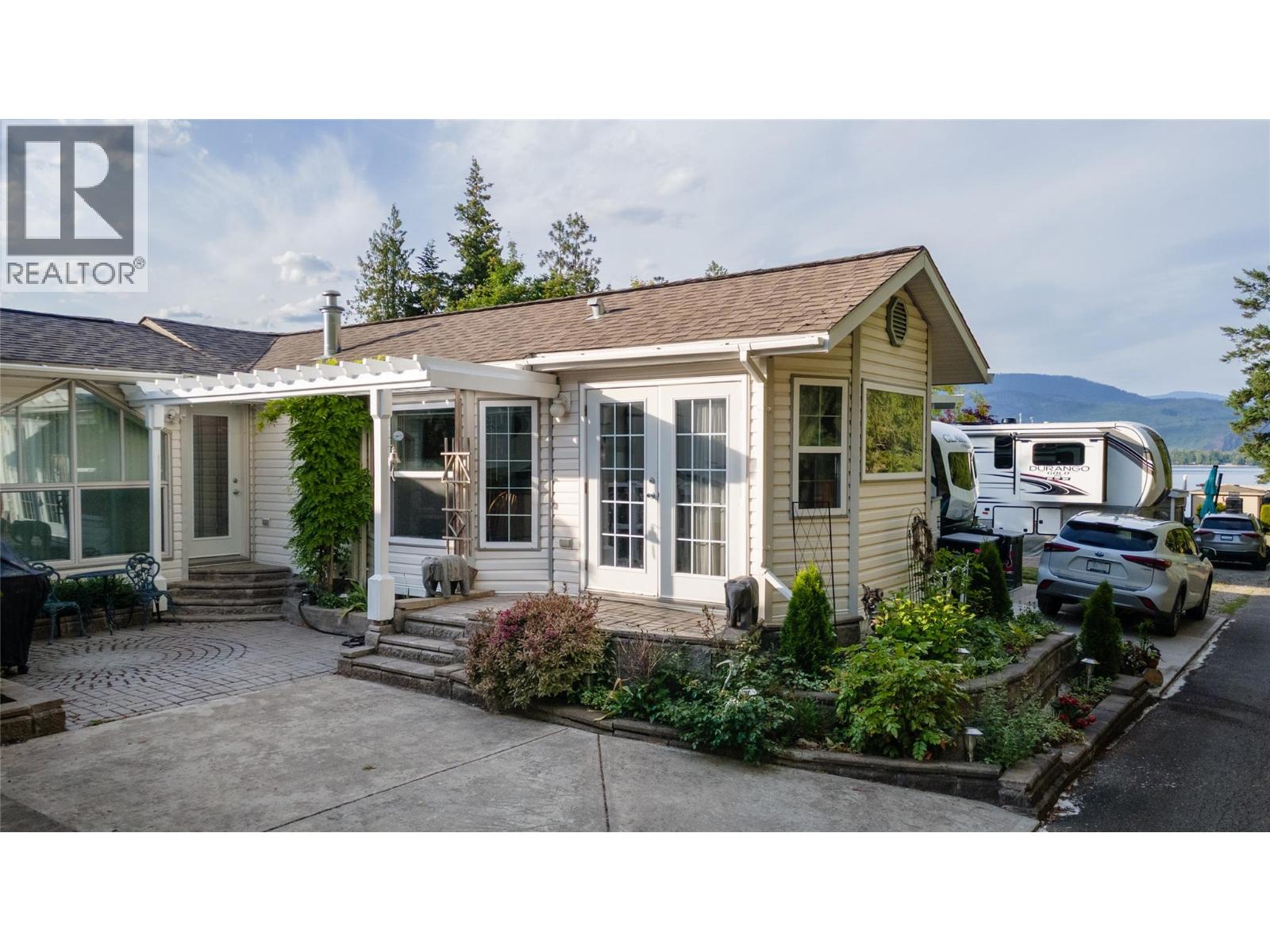  667 Waverly Park Frontage Road, Sorrento